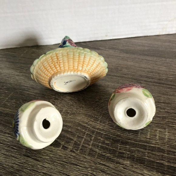 Vtg Ceramic Salt  and Pepper Set - Picture 4 of 10